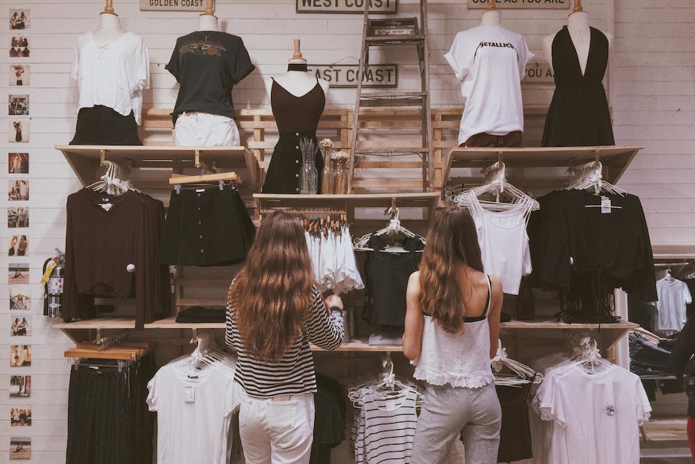 FASHION REVIEW] Brandy Melville makes cute clothing inaccessible