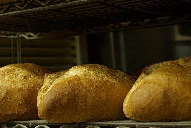 Foods like bread contain lots of carbohydrates, and feature heavily in the average Americans diet.